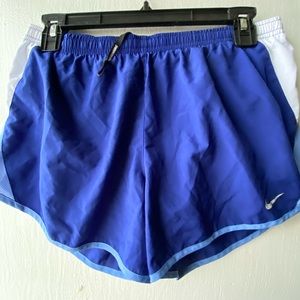 Nike short medium